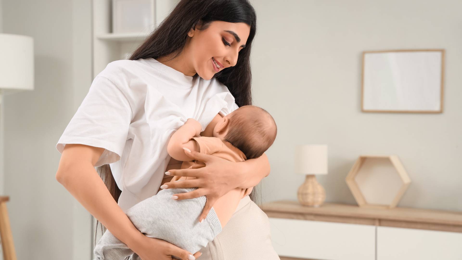Comment appliquer une huile anti-vergetures ? Pototam