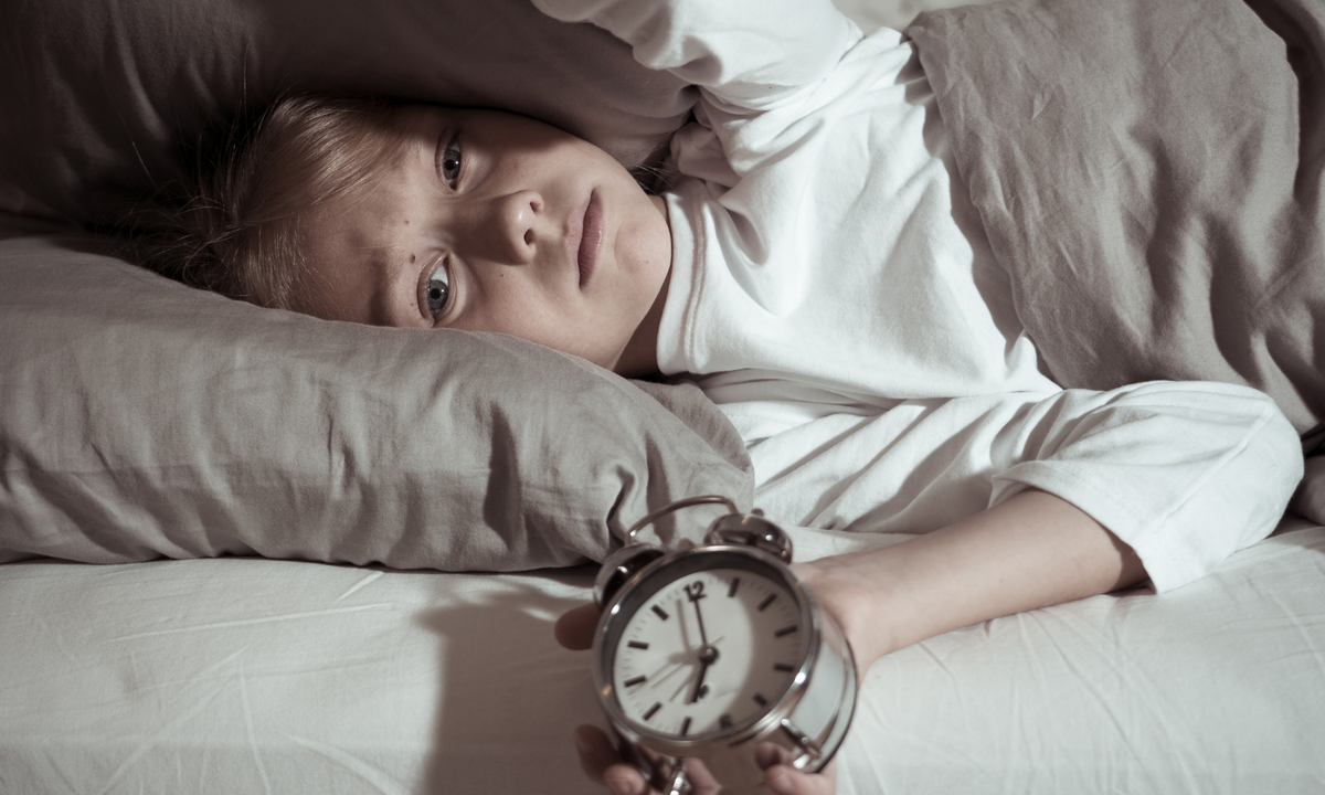 Régression du sommeil de bébé : âges, signes, durée et solutions