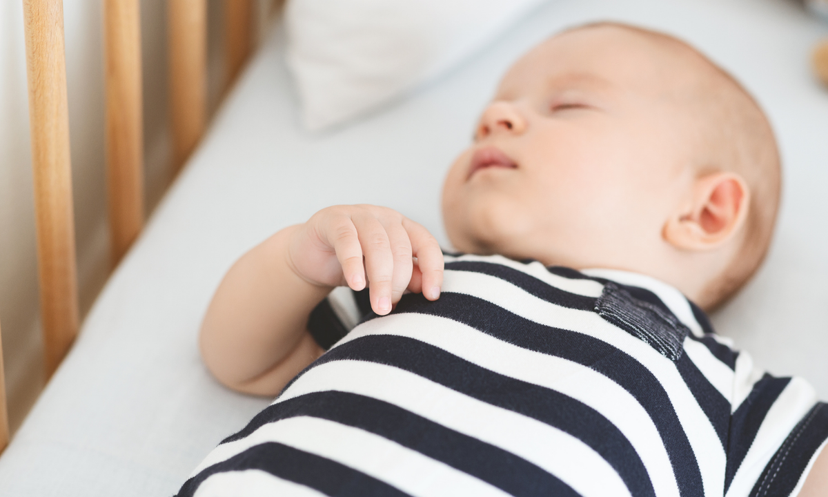 Sommeil de bébé à 3 mois : nuits, siestes et rituel du coucher